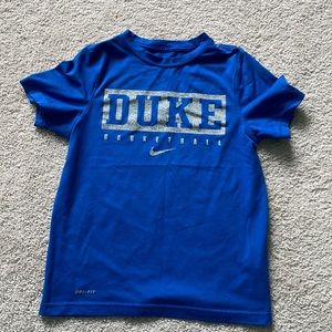 Athletic cut, medium, from Nike